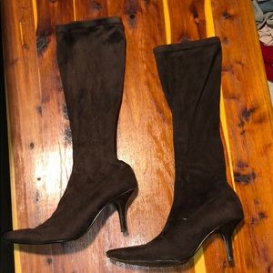 brown, féaux suede heels